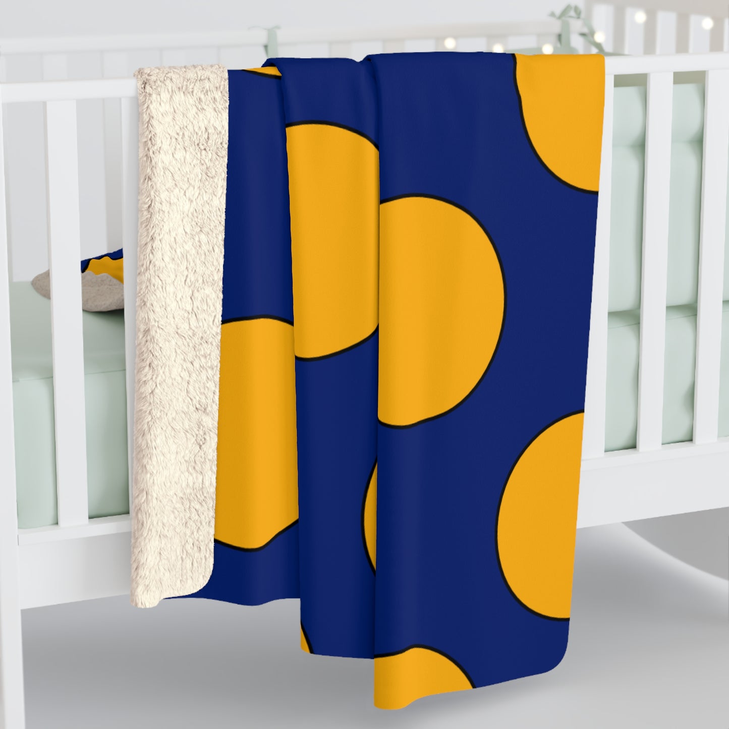 Nauru Retro Polka Dots Blanket Throw