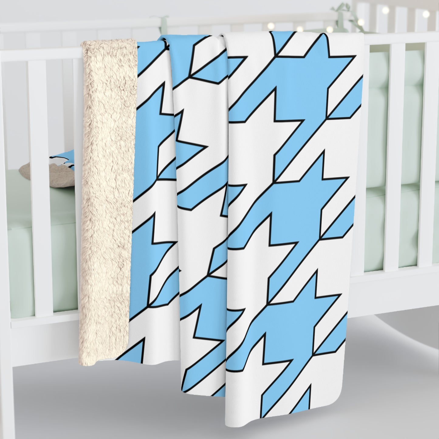Light Blue, White Retro Houndstooth Blanket Throw