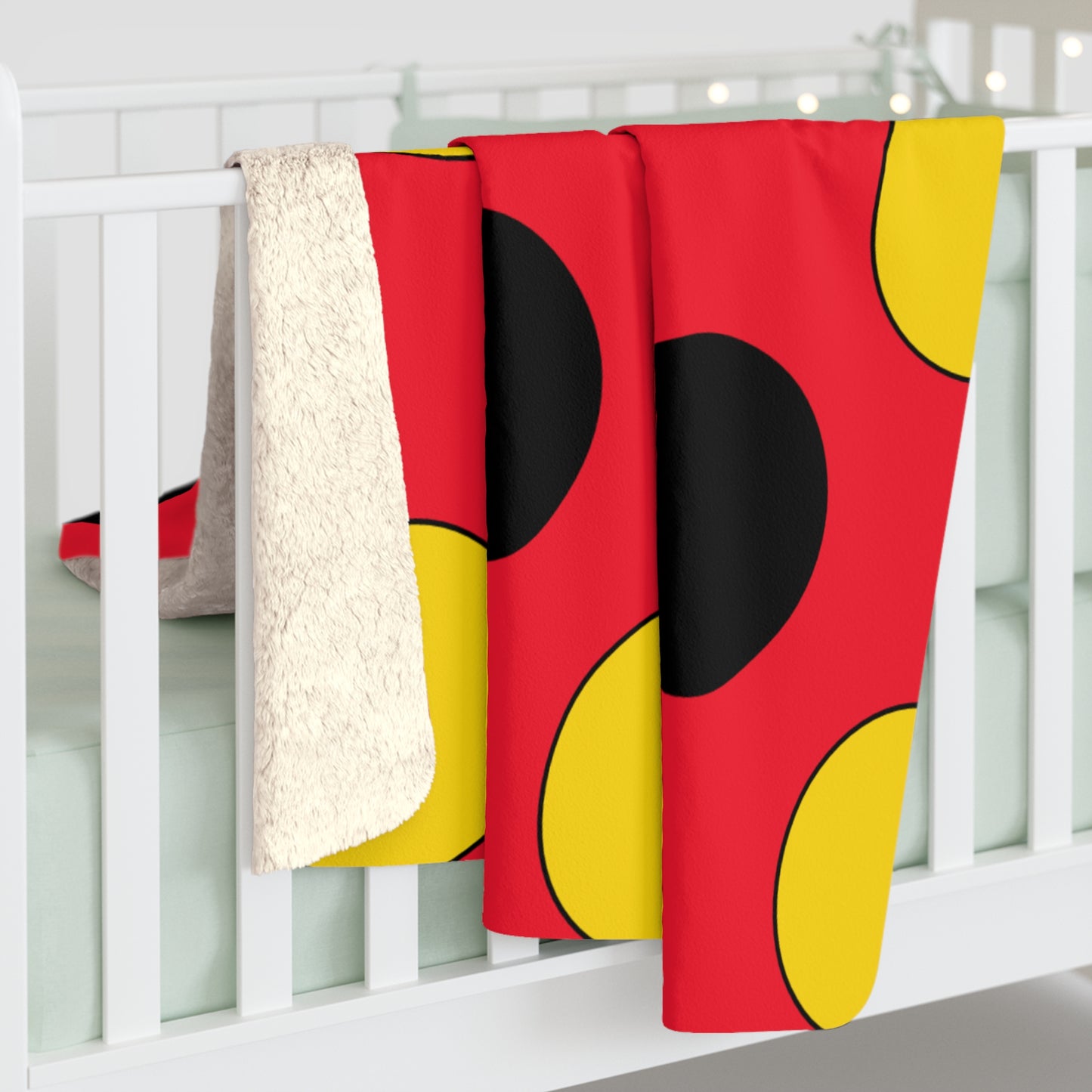 Belgium Retro Polka Dots Blanket Throw