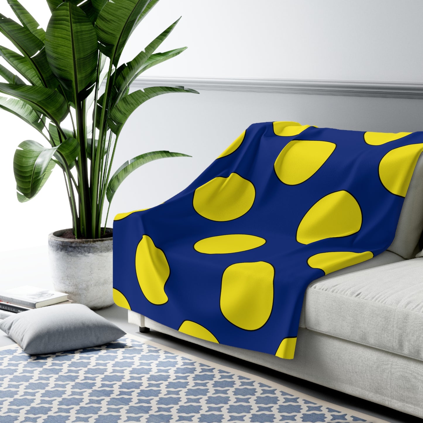 Curacao Retro Polka Dots Blanket Throw