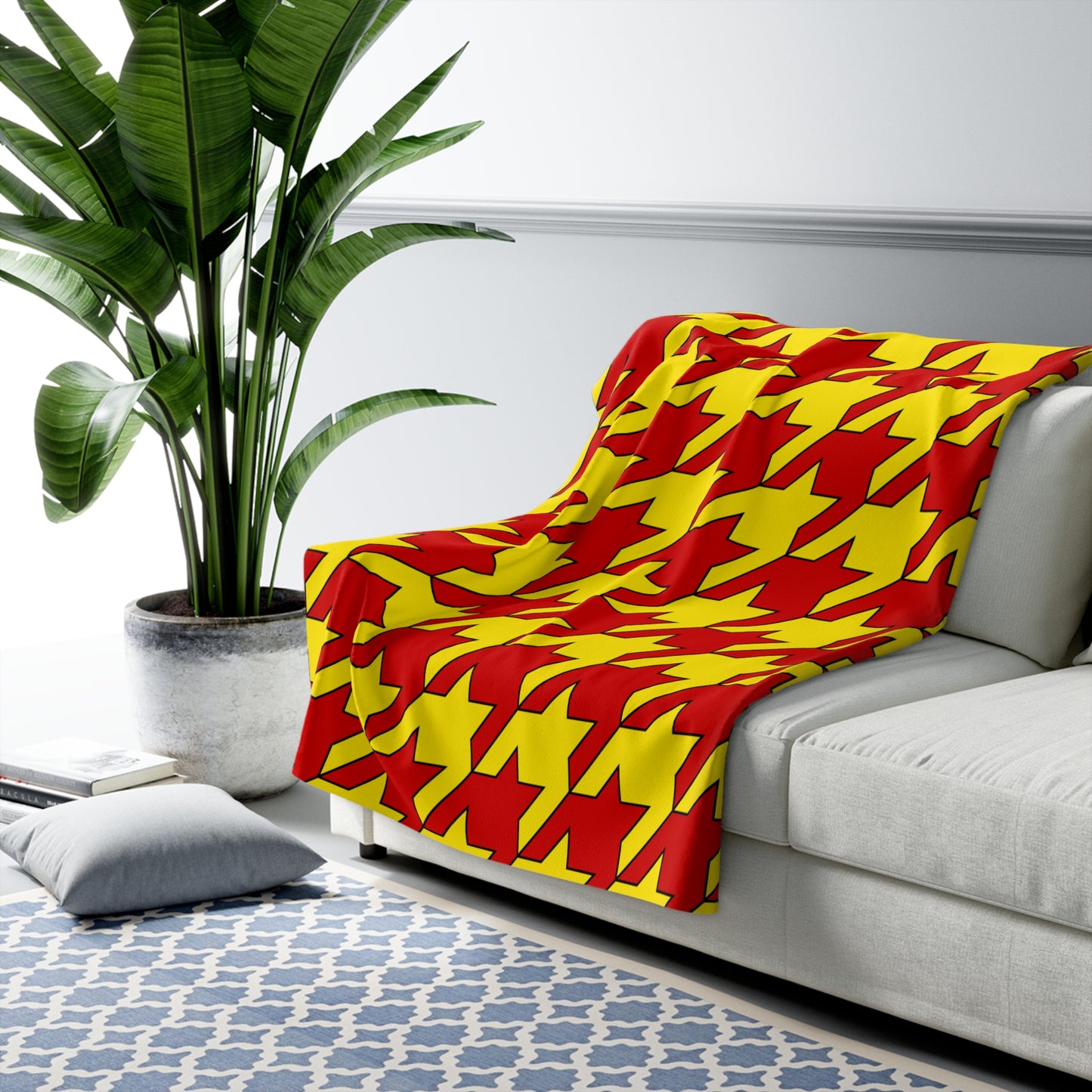 North Macedonia Retro Houndstooth Blanket Throw