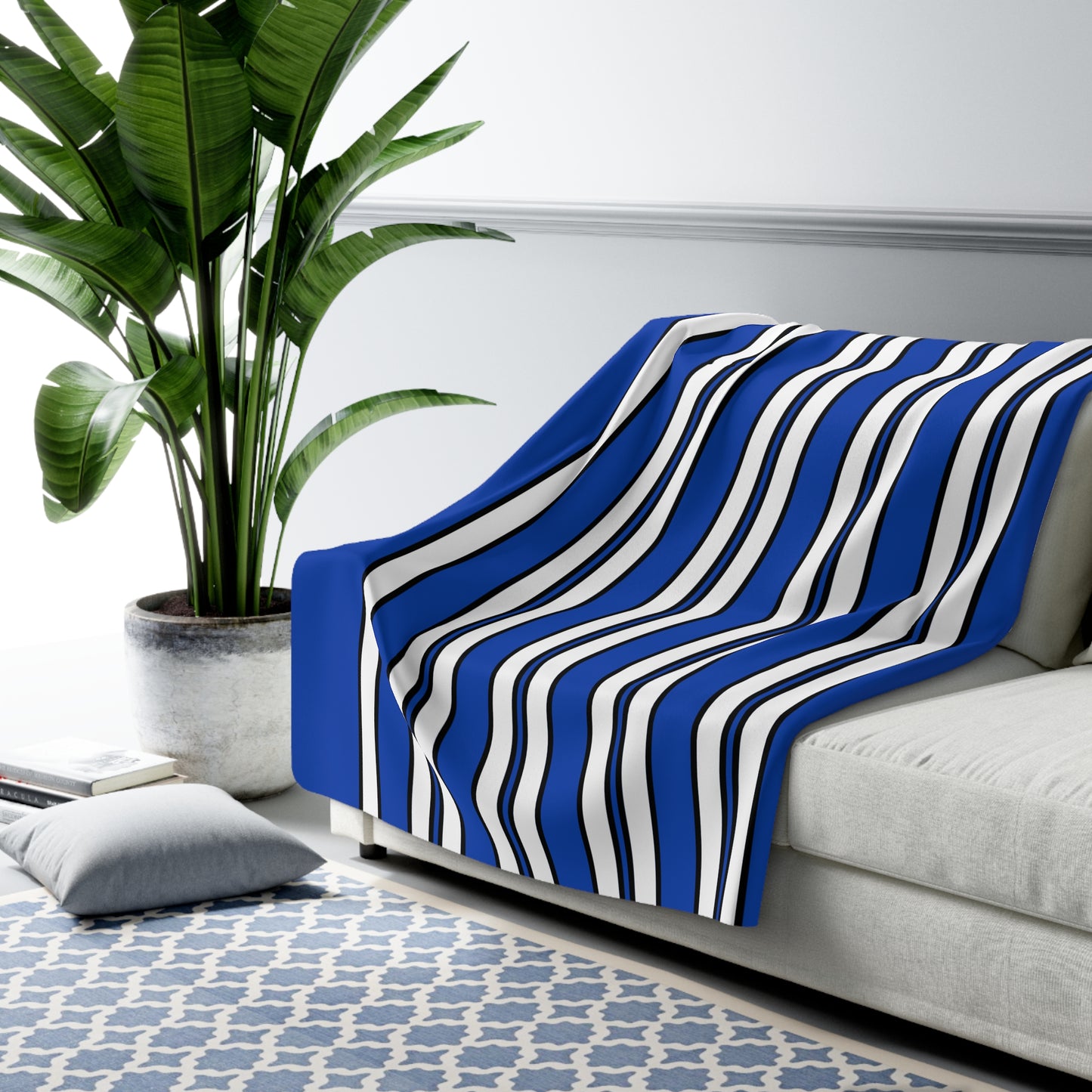 El Salvador Retro Stripes Blanket Throw