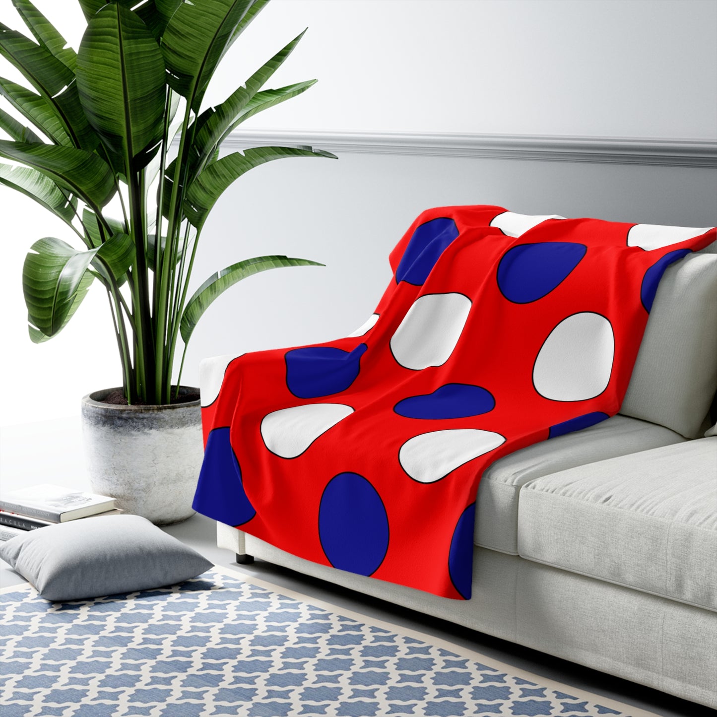 Croatia Retro Polka Dots Blanket Throw