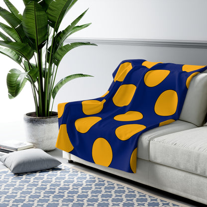 Nauru Retro Polka Dots Blanket Throw