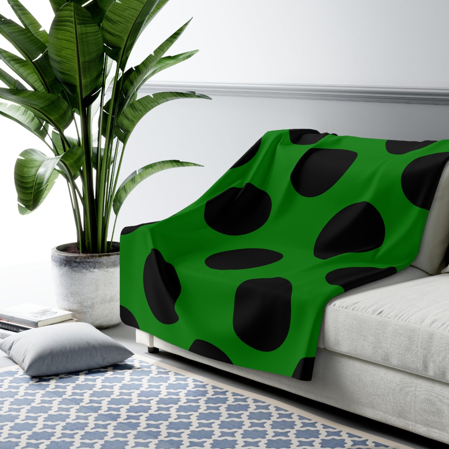 Green, Black Retro Polka Dots Blanket Throw