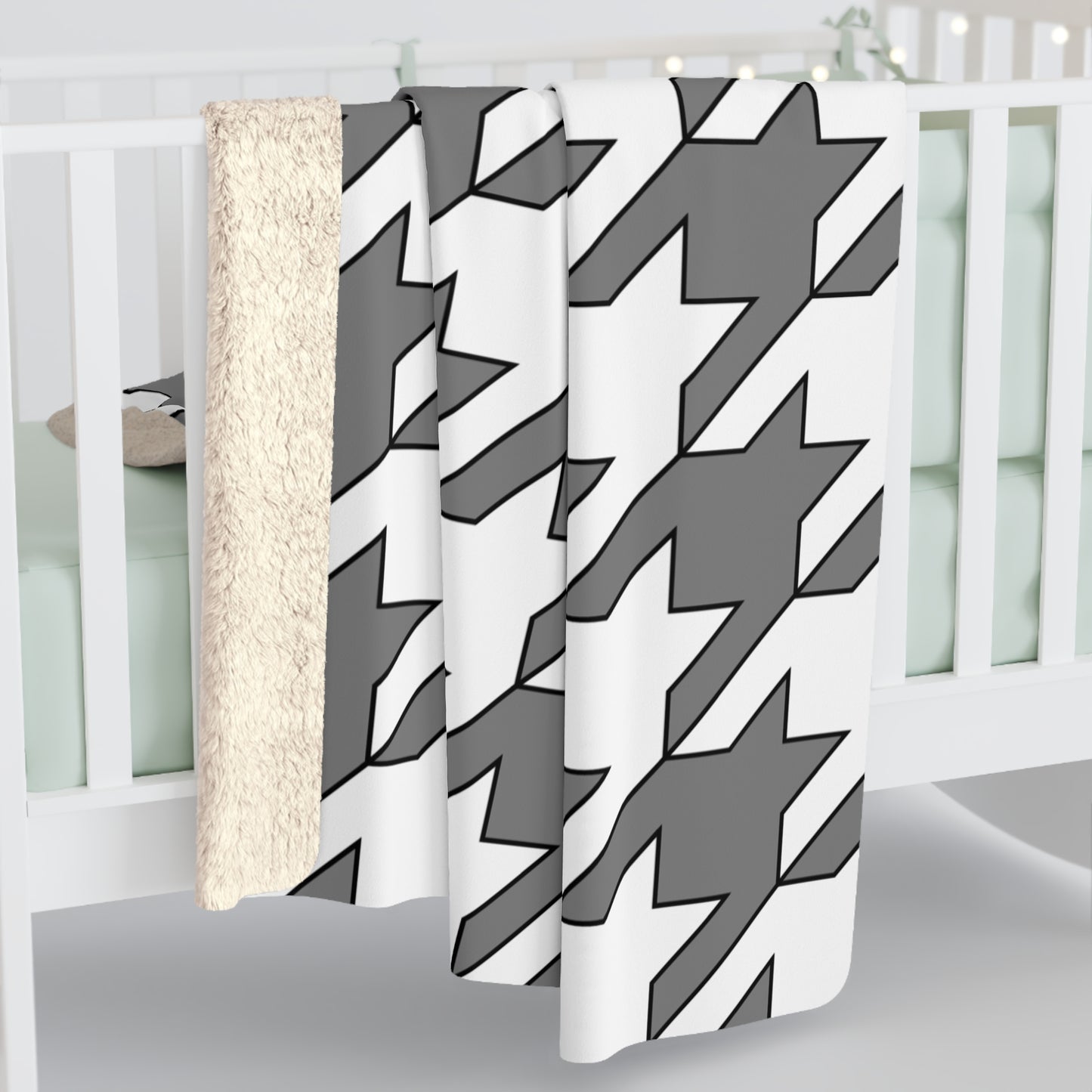 Grey, White Retro Houndstooth Blanket Throw