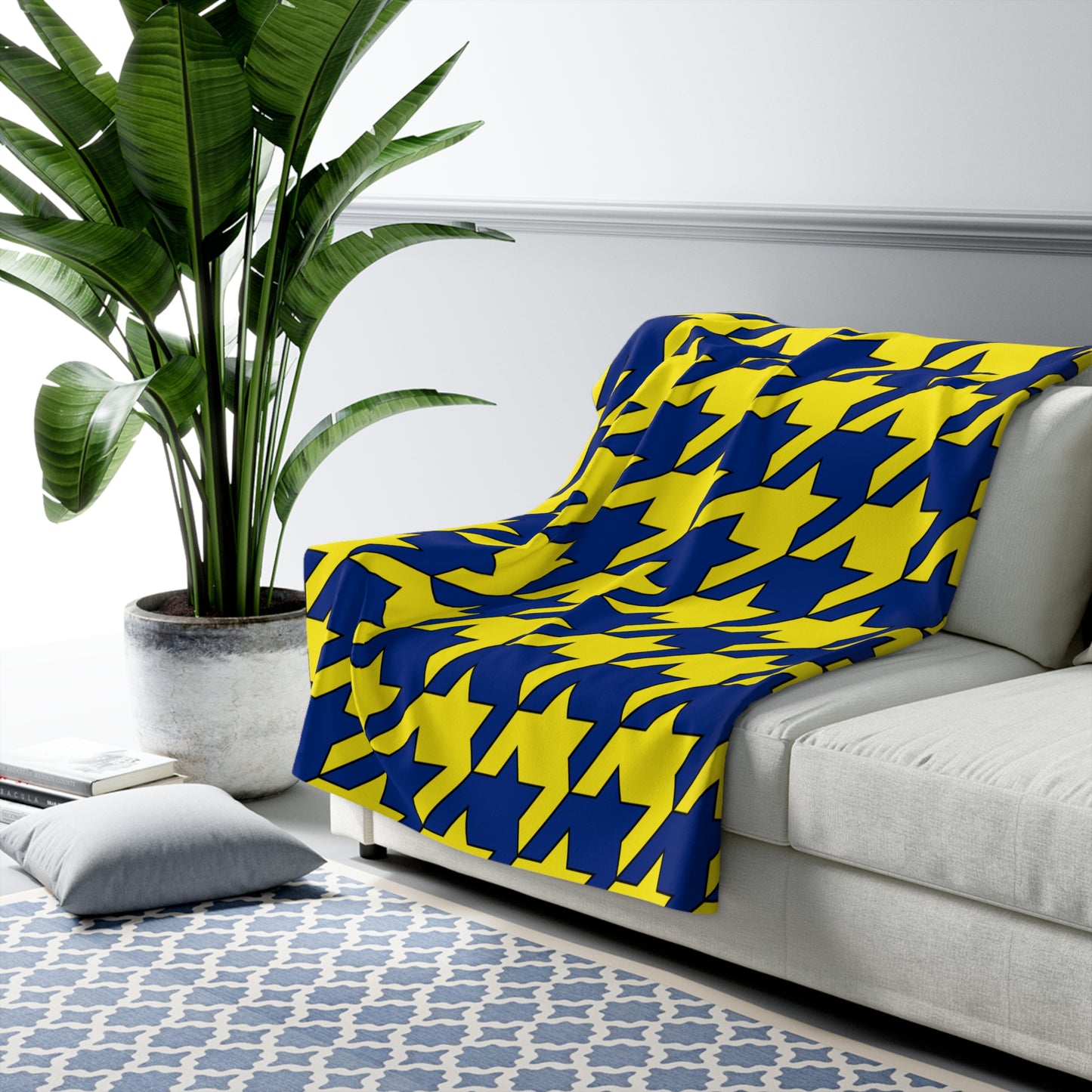 Curacao Retro Houndstooth Blanket Throw