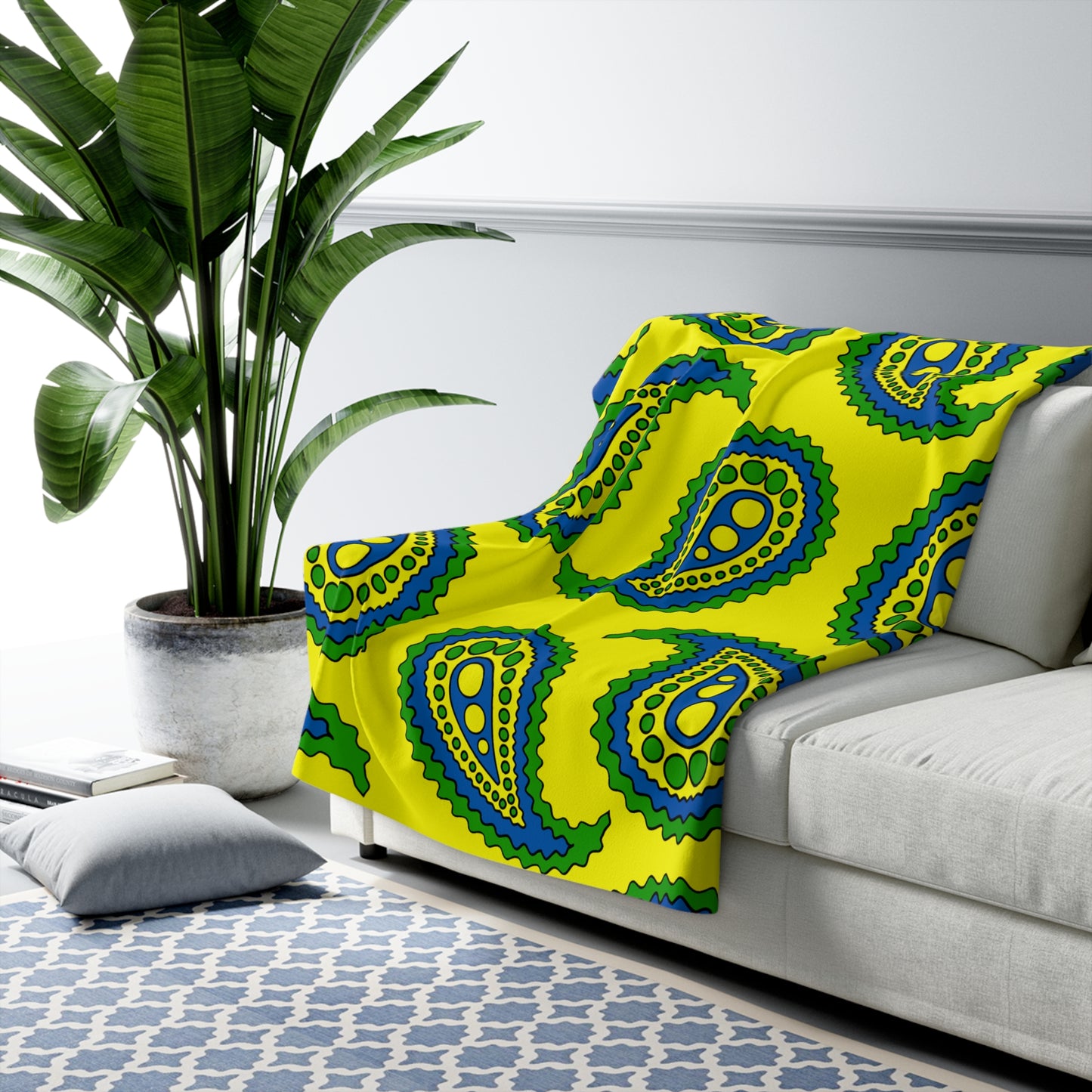 Saint Vincent And The Grenadines Retro Paisley Blanket Throw