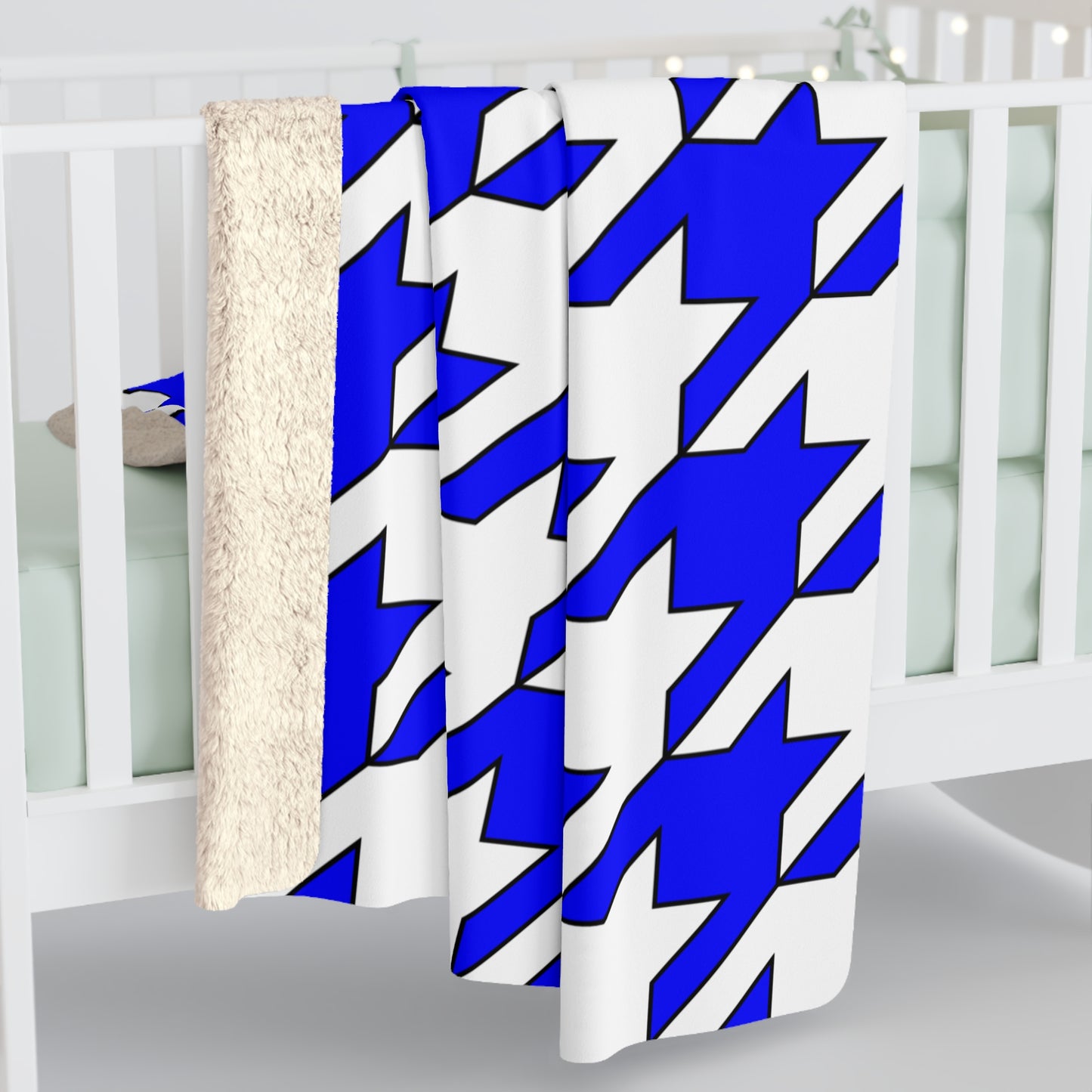 Blue, White Retro Houndstooth Blanket Throw