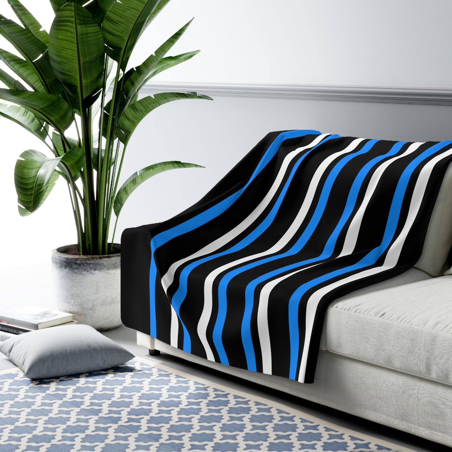 Estonia Retro Stripes Blanket Throw