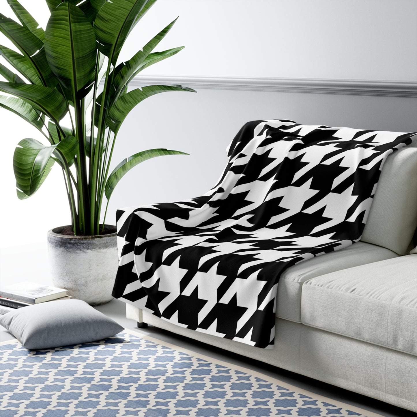 Black, White Retro Houndstooth Blanket Throw