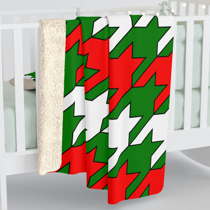 Green, White, Red Retro Houndstooth Blanket Throw