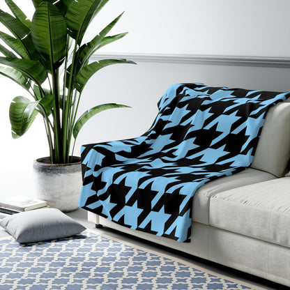 Light Blue, Black Retro Houndstooth Blanket Throw