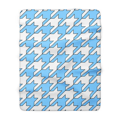 Light Blue, White Retro Houndstooth Blanket Throw