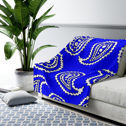 Blue, White Retro Paisley Blanket Throw