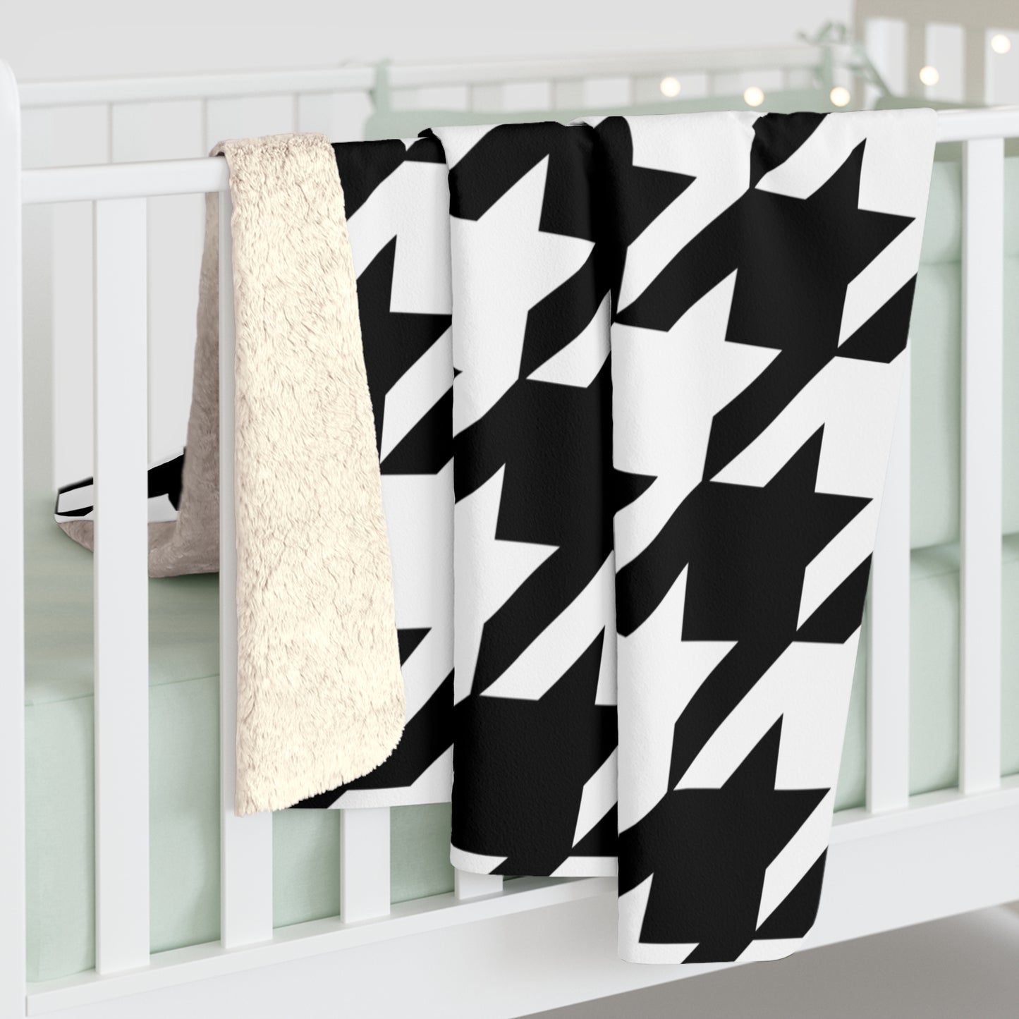 Black, White Retro Houndstooth Blanket Throw