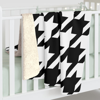 Black, White Retro Houndstooth Blanket Throw