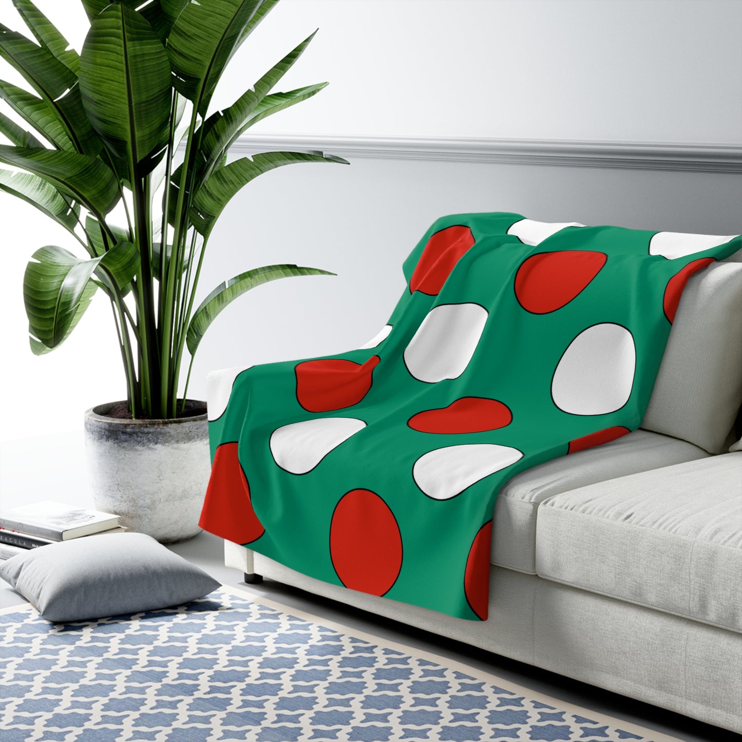 Bulgaria Retro Polka Dots Blanket Throw
