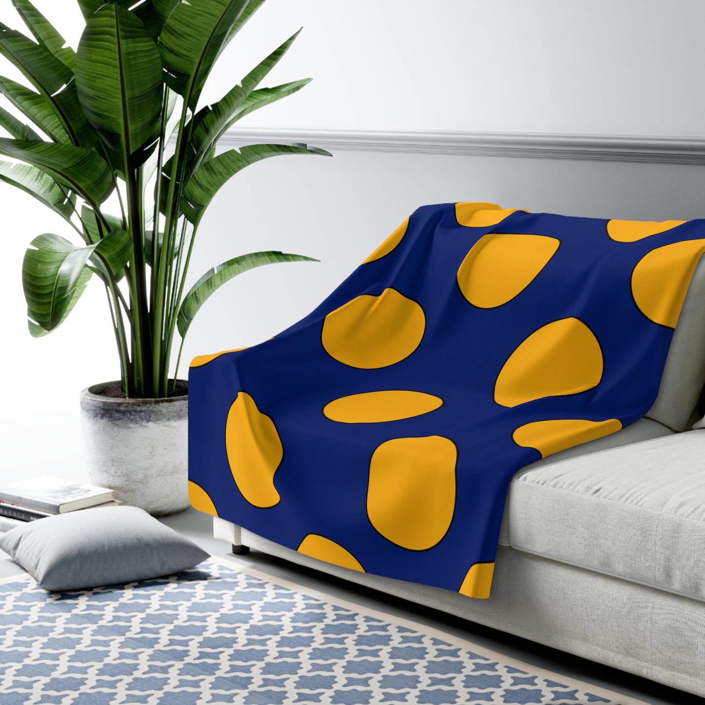 Nauru Retro Polka Dots Blanket Throw