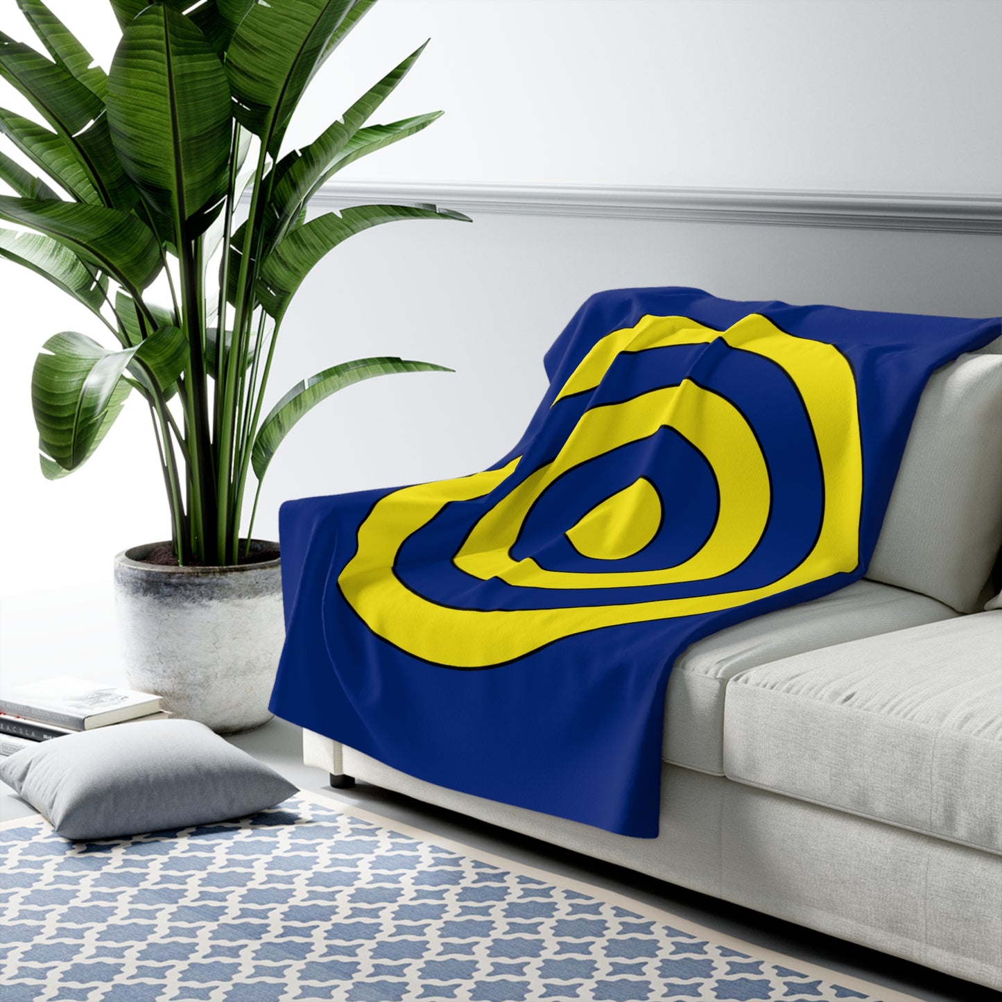 Curacao Retro Target Blanket Throw