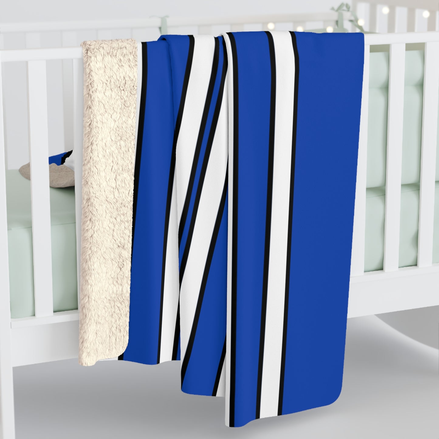 El Salvador Retro Stripes Blanket Throw