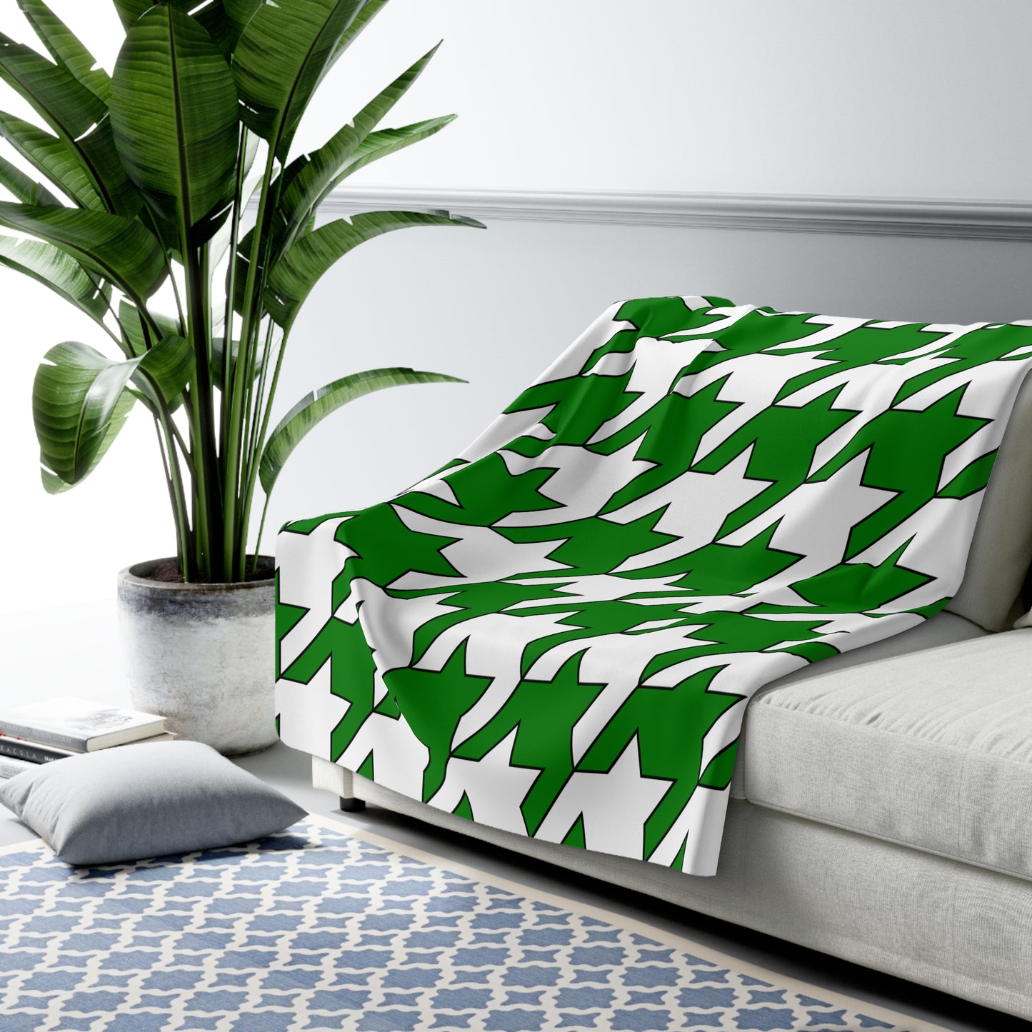 Green, White Retro Houndstooth Blanket Throw