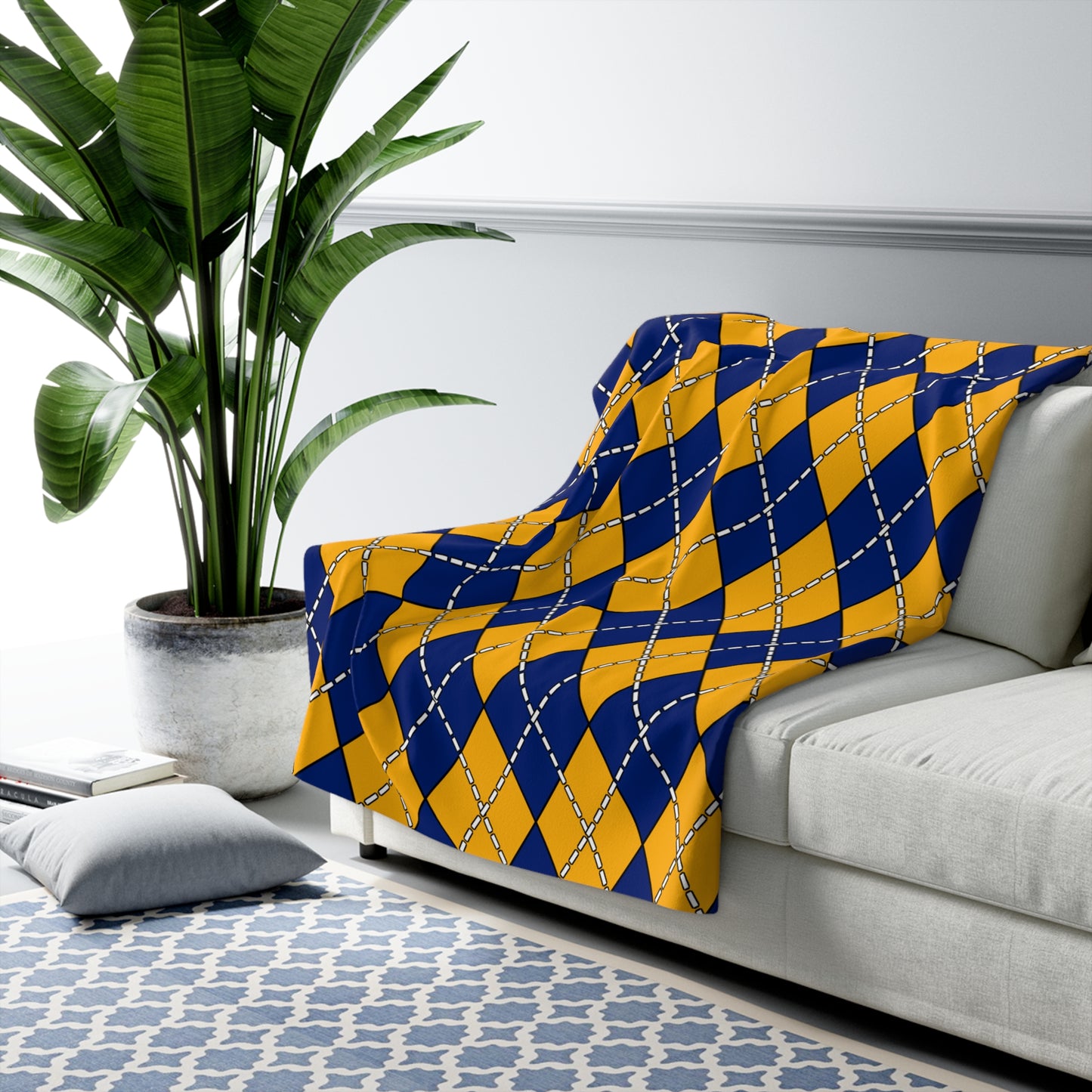 Nauru Retro Argyle Blanket Throw