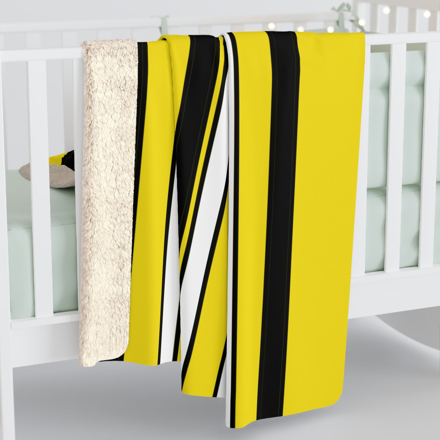 Brunei Darussalam Retro Stripes Blanket Throw