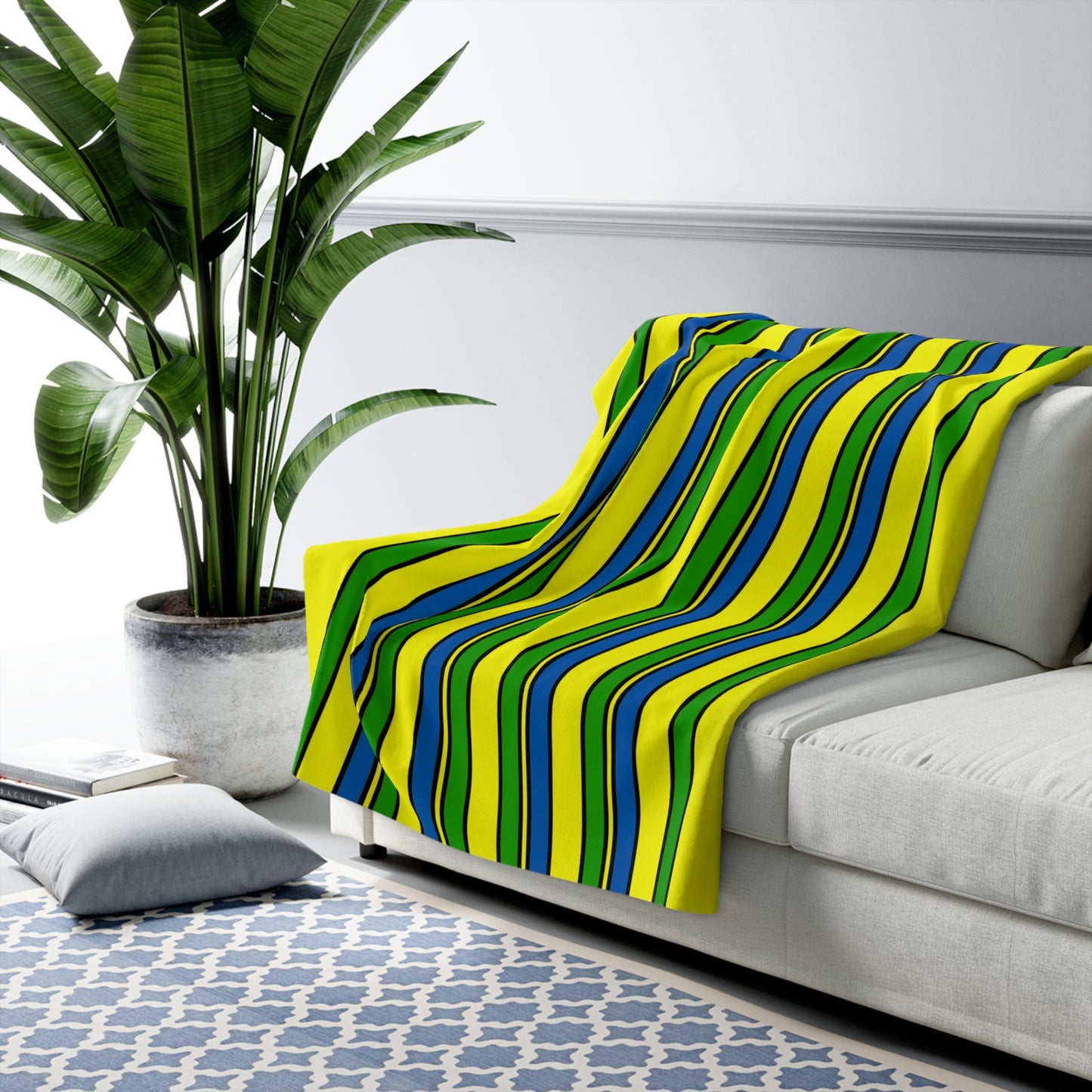 Saint Vincent And The Grenadines Retro Stripes Blanket Throw