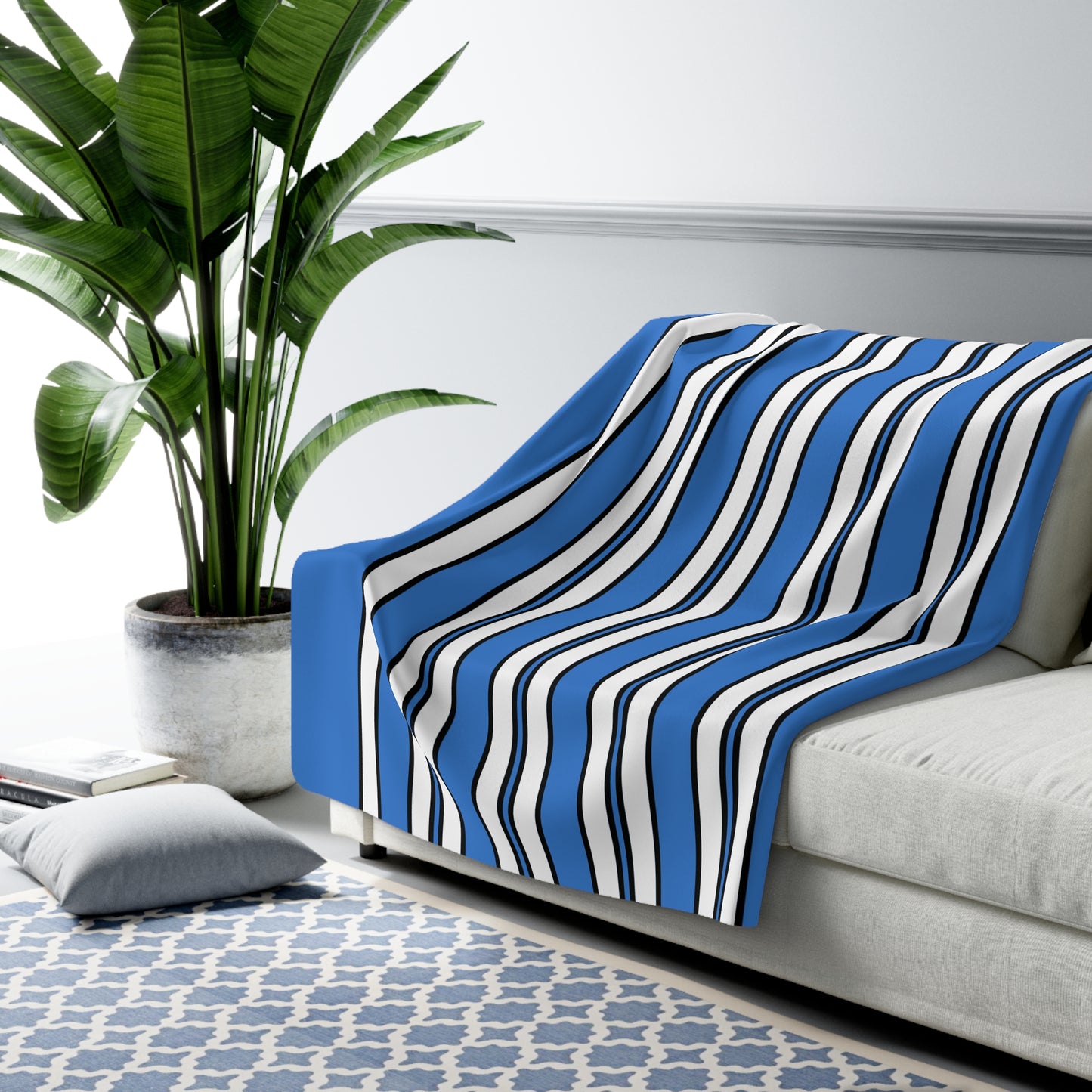 Antarctica Retro Stripes Blanket Throw