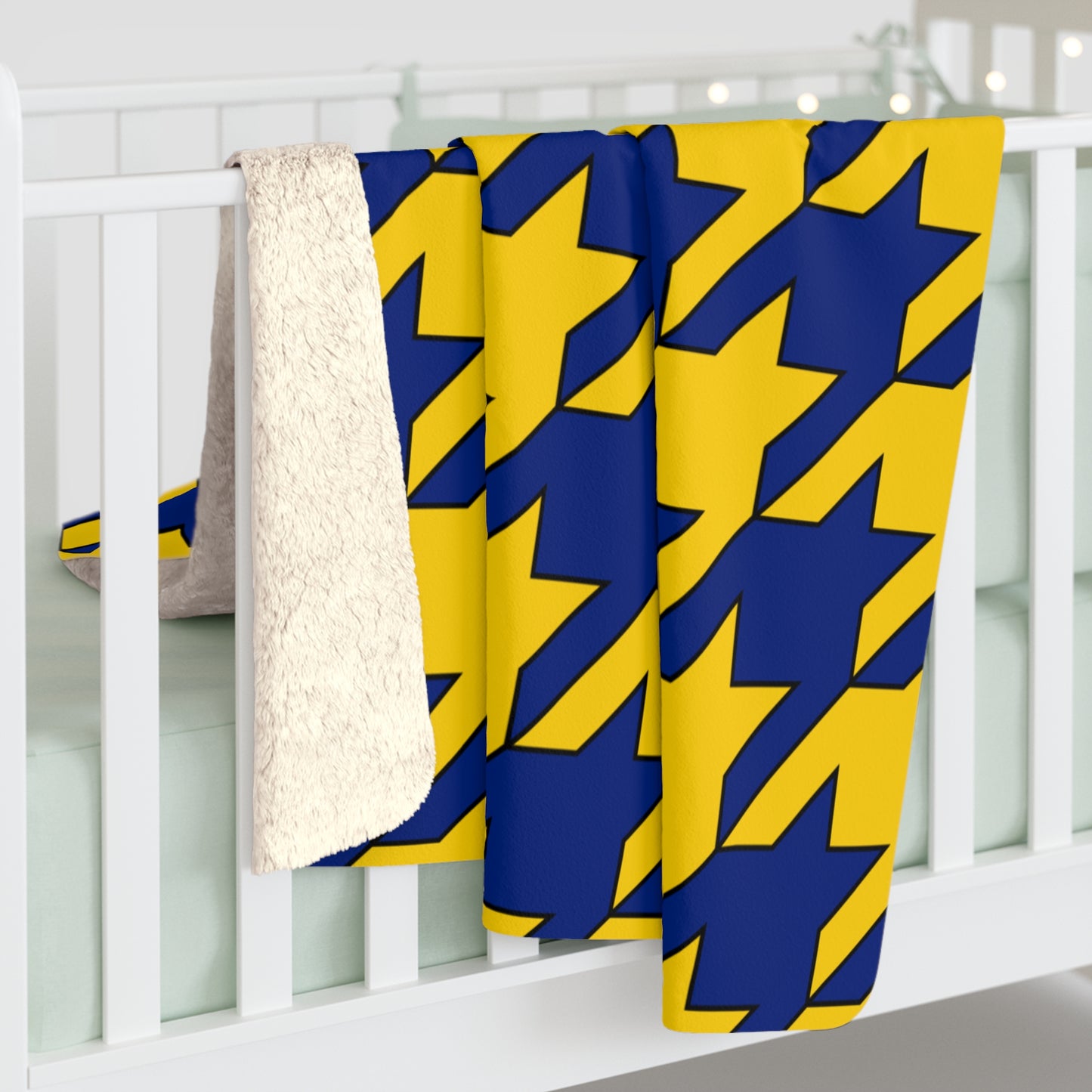Tokelau Retro Houndstooth Blanket Throw