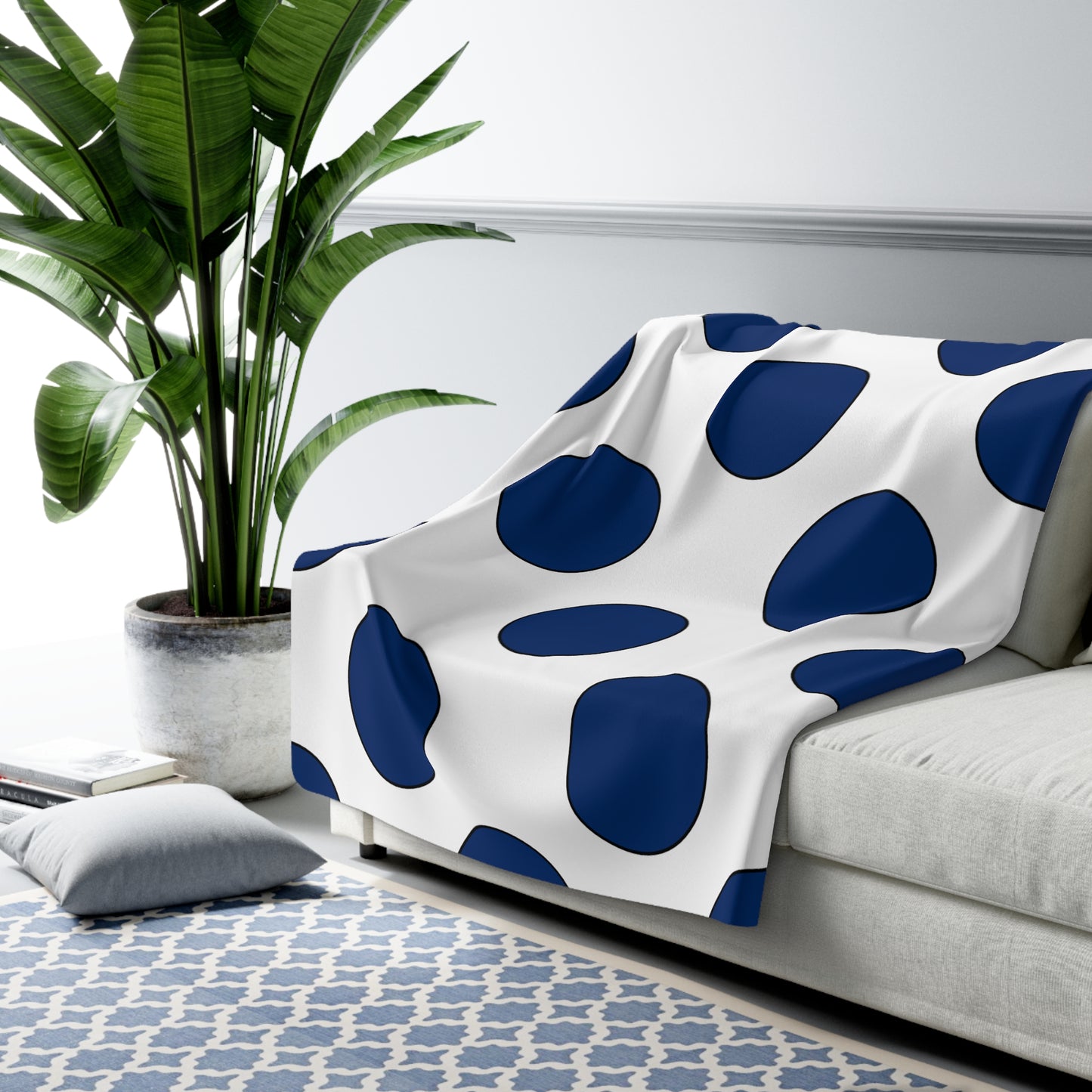 Finland Retro Polka Dots Blanket Throw