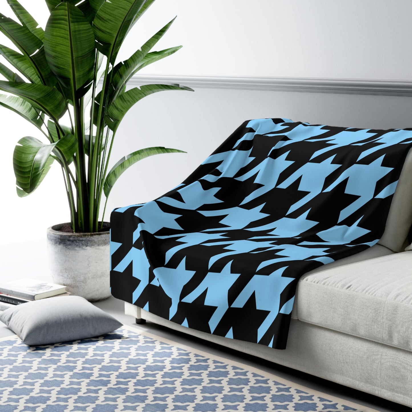 Light Blue, Black Retro Houndstooth Blanket Throw