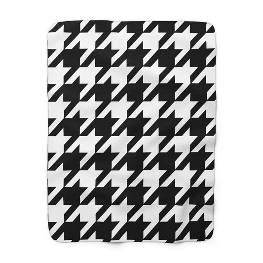 Black, White Retro Houndstooth Blanket Throw