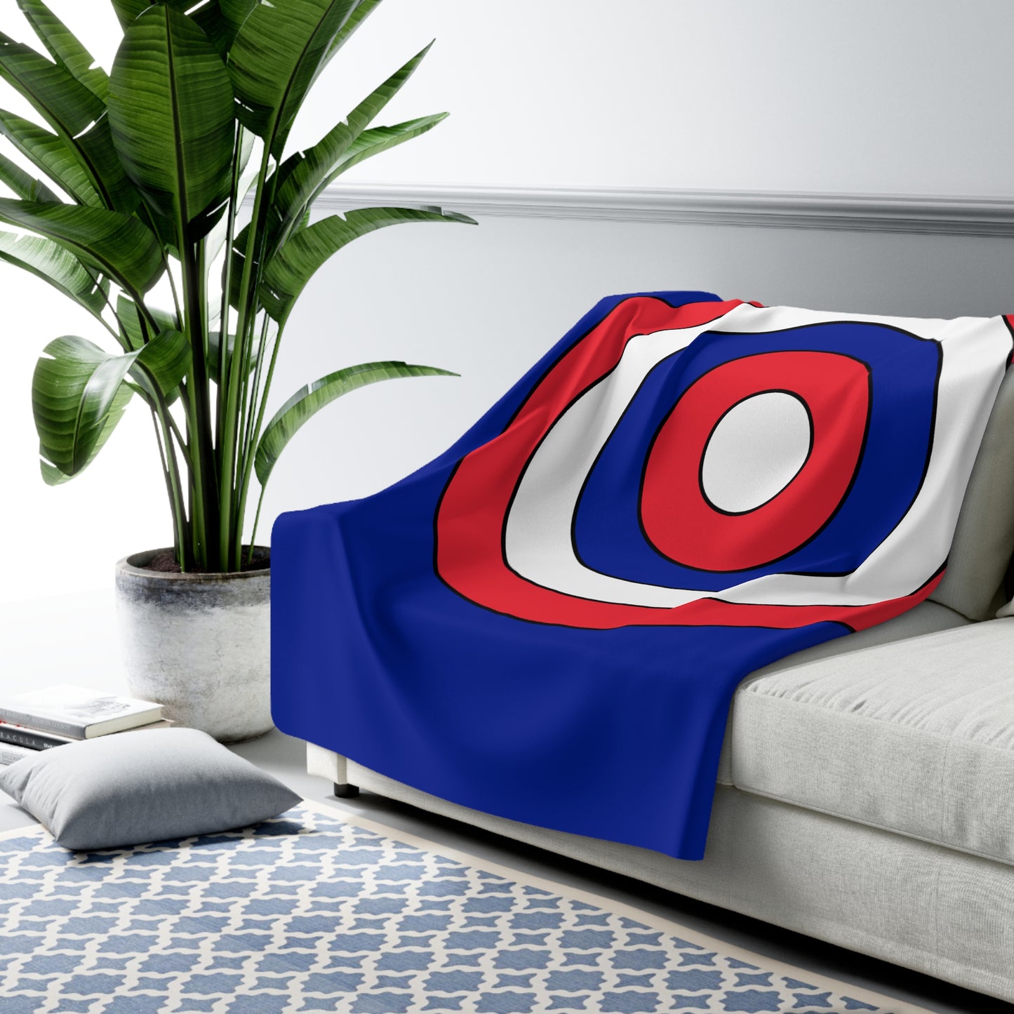 Sint Maarten Retro Target Blanket Throw