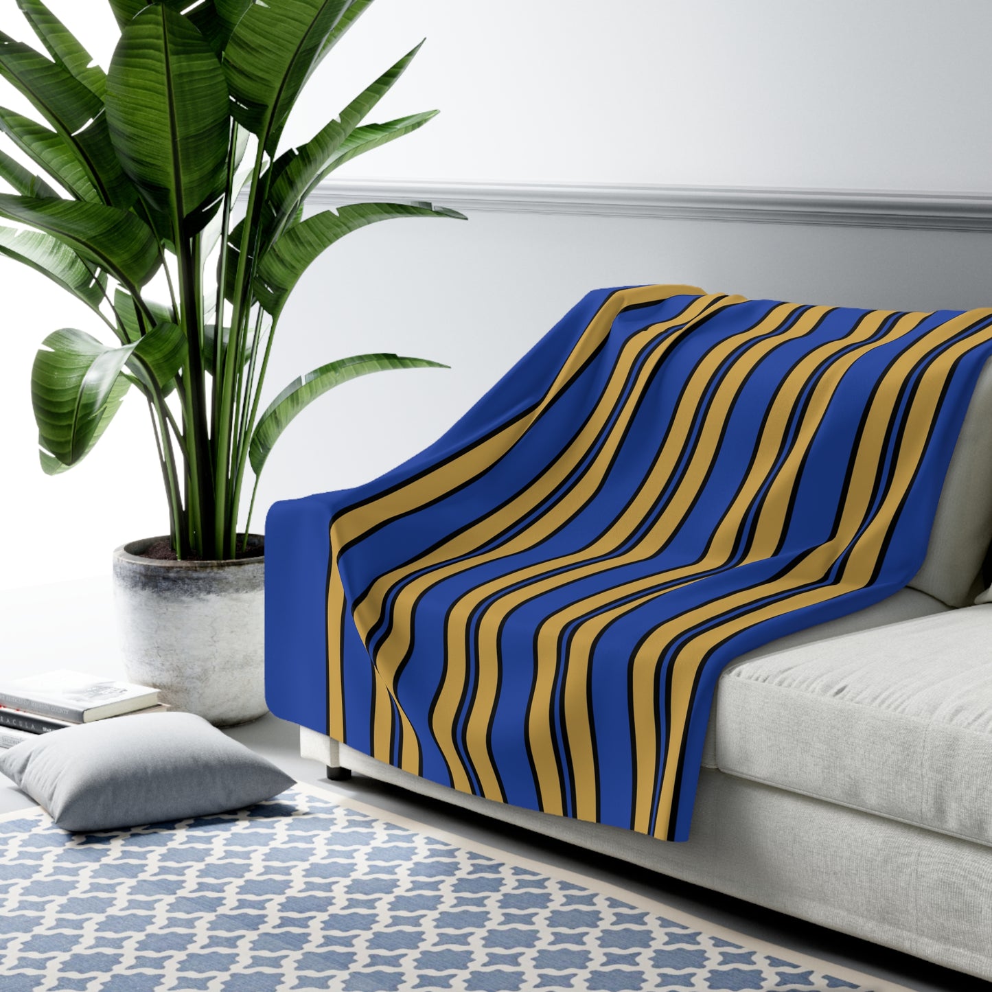 Kosovo Retro Stripes Blanket Throw