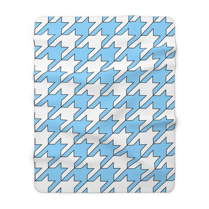 Light Blue, White Retro Houndstooth Blanket Throw