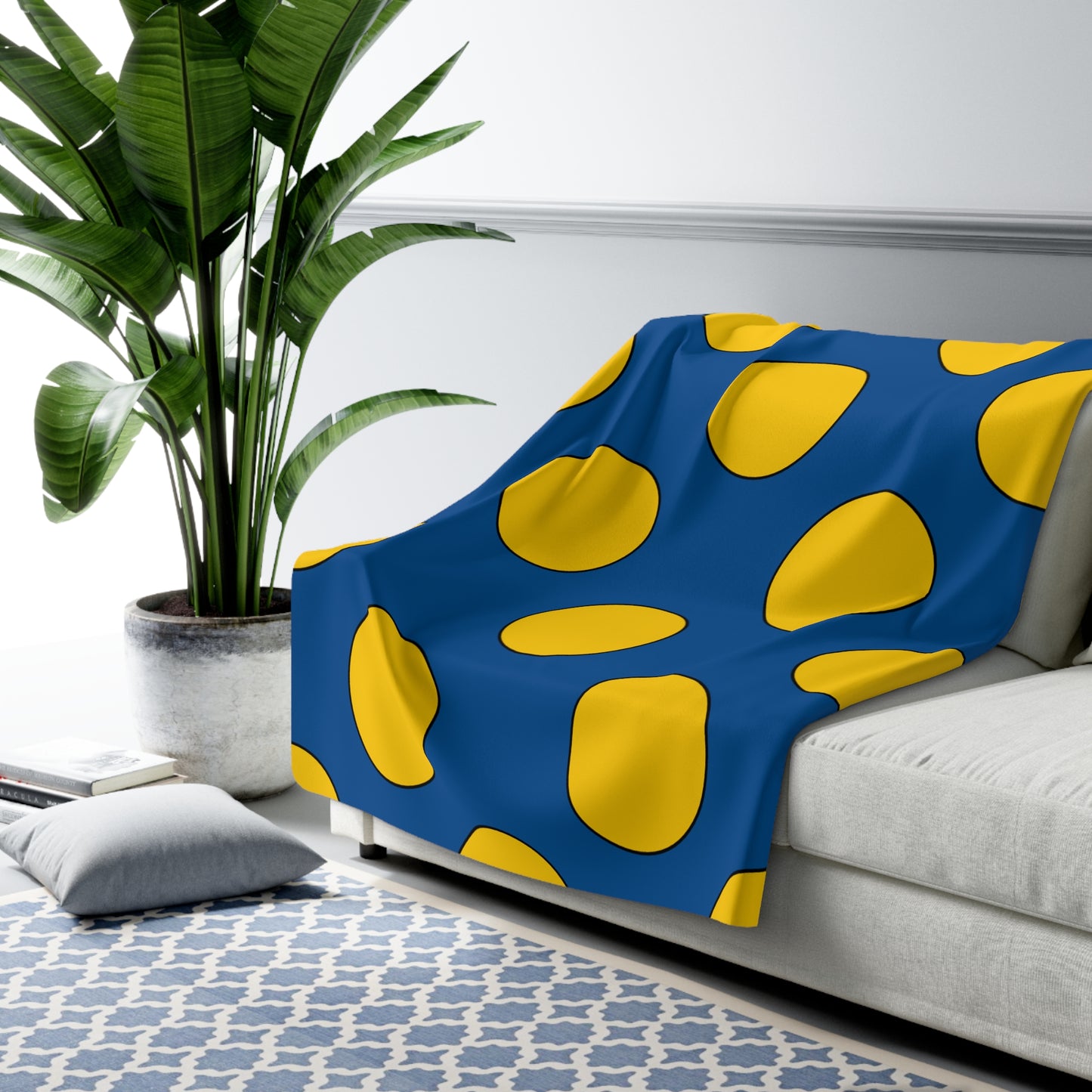 Sweden Retro Polka Dots Blanket Throw