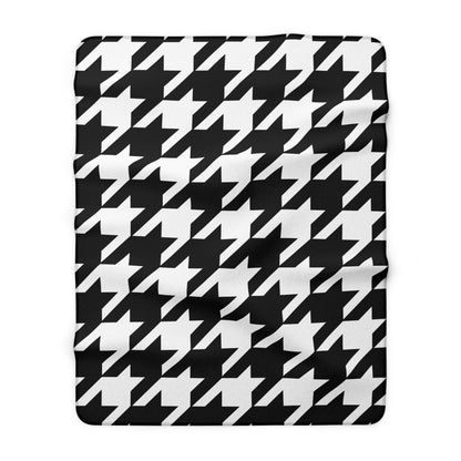 White, Black Retro Houndstooth Blanket Throw