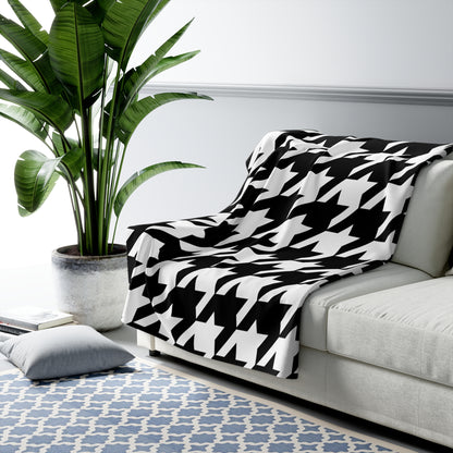 White, Black Retro Houndstooth Blanket Throw