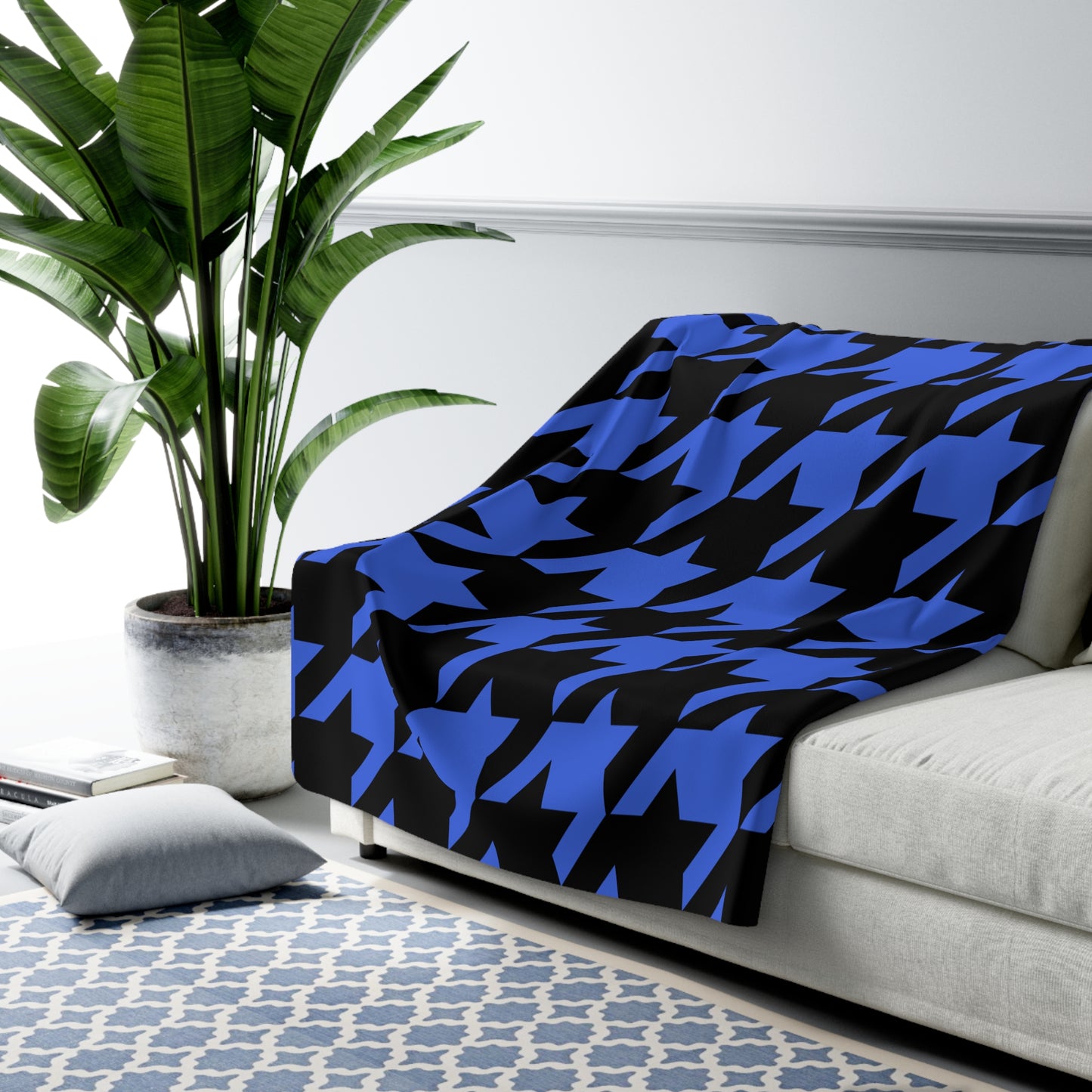 Royal Blue, Black Retro Houndstooth Blanket Throw