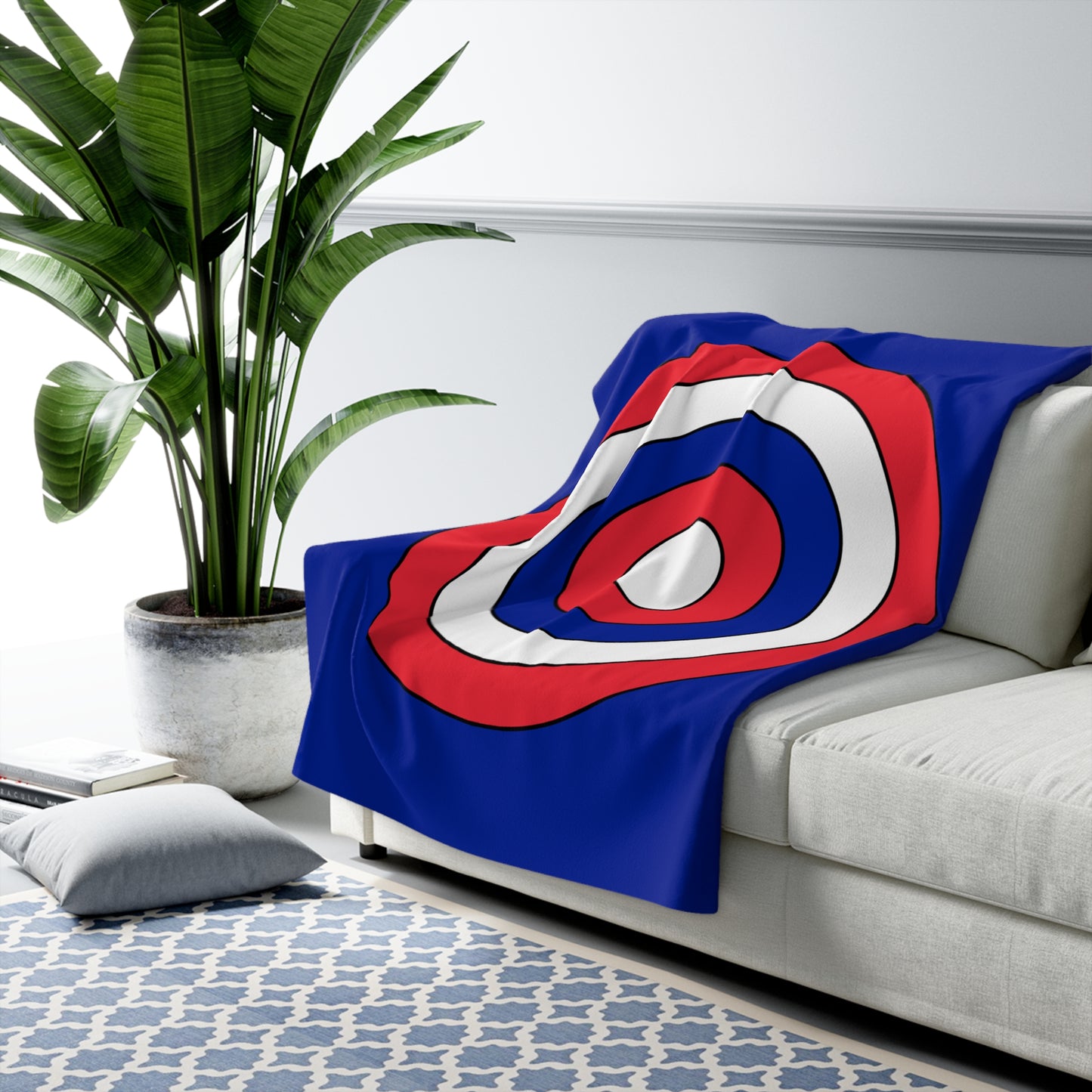 Sint Maarten Retro Target Blanket Throw